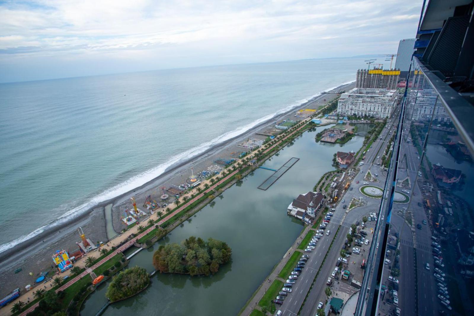 View From Above Orbi City Apartment Batumi Luaran gambar